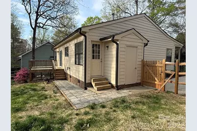 10129 Rockwood Road, Charlotte, NC 28215 - Photo 32