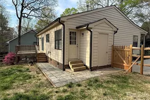 10129 Rockwood Rd, Charlotte, NC 28215 - Photo 32