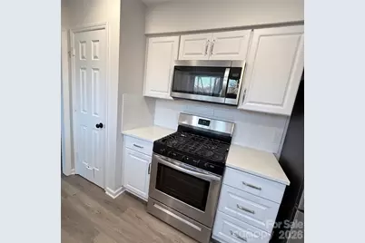 10129 Rockwood Road, Charlotte, NC 28215 - Photo 6