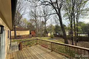 10129 Rockwood Rd, Charlotte, NC 28215 - Photo 24