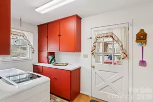 1023 Autumn Ln, New London, NC 28127 - Photo 18