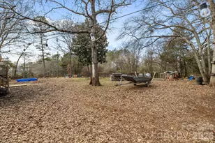 715 Will Jones Cir, Catawba, SC 29704 - Photo 32