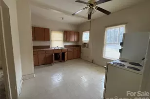 318 E Sumter St, Shelby, NC 28150 - Photo 2