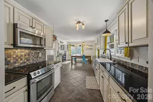 101 Honeysuckle Ln, Morganton, NC 28655 - Photo 4