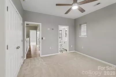 526 E 9th Street, Charlotte, NC 28202 - Photo 18