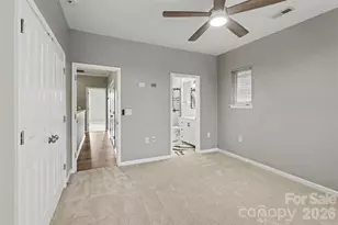 526 E 9th St, Charlotte, NC 28202 - Photo 18