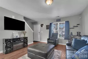 7020 Frye Pl, Charlotte, NC 28269 - Photo 8