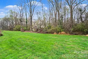 901 Shady Bluff Dr, Charlotte, NC 28211 - Photo 38