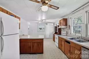 47 Stone Cottage Rd, Mars Hill, NC 28754 - Photo 12