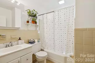 5508 Crestland Ave, Charlotte, NC 28269 - Photo 16