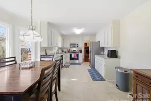 109 Elk Ct, Mount Holly, NC 28120 - Photo 16