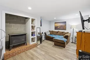 109 Elk Ct, Mount Holly, NC 28120 - Photo 32