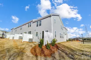 9318 Pagoda Oak Dr, Charlotte, NC 28269 - Photo 24
