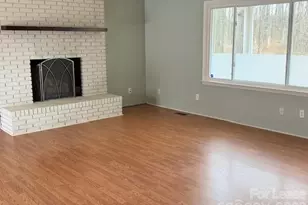 9113 Mountain Aire Cir, Charlotte, NC 28214 - Photo 8