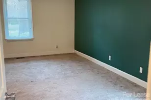 9113 Mountain Aire Cir, Charlotte, NC 28214 - Photo 16