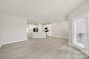 8027 Scarlet Maple Ln, Fort Mill, SC 29708 - Photo 10