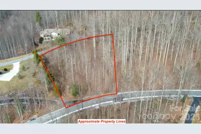 770 Somersby Parkway, Hendersonville, NC 28739 - Photo 1