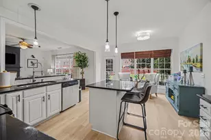 272 Glencoe Ln, Mooresville, NC 28117 - Photo 10