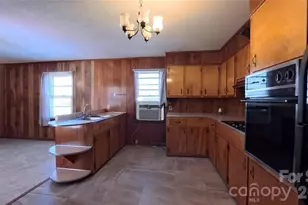 2410 Harris Henrietta Rd, Mooresboro, NC 28114 - Photo 8