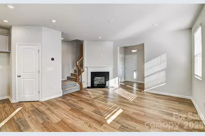 9302 Pagoda Oak Drive, Charlotte, NC 28269 - Photo 10