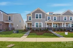 3847 Cheyney Park Dr, Charlotte, NC 28269 - Photo 2