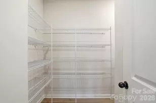 3847 Cheyney Park Dr, Charlotte, NC 28269 - Photo 14