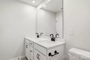 3847 Cheyney Park Dr, Charlotte, NC 28269 - Photo 36