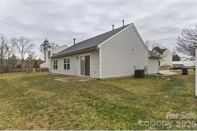 5830 Shining Oak Lane, Charlotte, NC 28269 - Photo 4