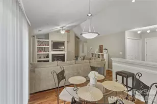 5830 Shining Oak Ln, Charlotte, NC 28269 - Photo 24