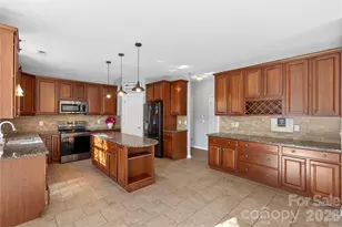 16232 Long Talon Way, Charlotte, NC 28278 - Photo 22