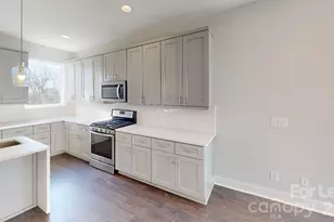 423 Coxe Ave, Charlotte, NC 28208 - Photo 2