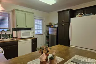 505 2nd St Pl NE, Conover, NC 28613 - Photo 8