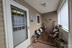 505 2nd St Pl NE, Conover, NC 28613 - Photo 18