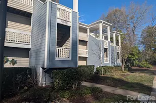 943 Southwest Dr, Davidson, NC 28036 - Photo 2