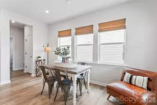 5730 Clear Creek Ln, Charlotte, NC 28215 - Photo 8