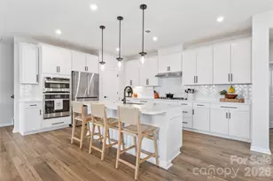 5730 Clear Creek Ln, Charlotte, NC 28215 - Photo 4