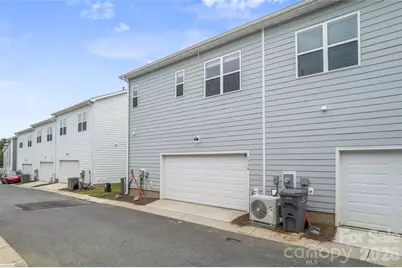 5730 Clear Creek Lane, Charlotte, NC 28215 - Photo 32