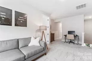 5730 Clear Creek Ln, Charlotte, NC 28215 - Photo 26