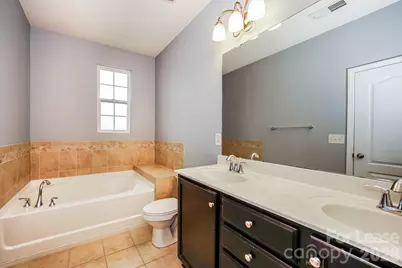 18442 W Catawba Avenue, Cornelius, NC 28031 - Photo 12