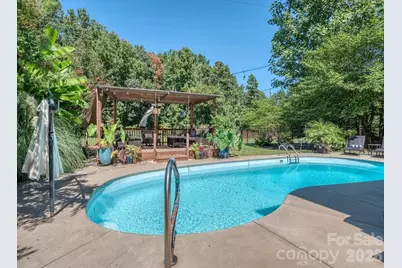 126 Misty Woods Drive, Lake Wylie, SC 29710 - Photo 2