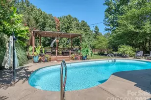 126 Misty Woods Dr, Lake Wylie, SC 29710 - Photo 2