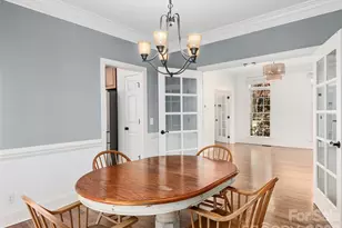 906 Woodvine Rd, Asheville, NC 28803 - Photo 8