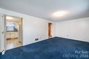 1005 2nd St SE, Conover, NC 28613 - Photo 4