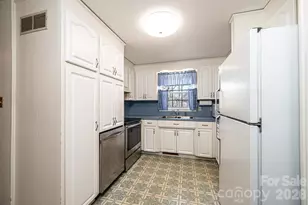 1005 2nd St SE, Conover, NC 28613 - Photo 10