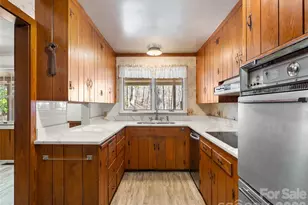 121 Hummingbird Ln, Columbus, NC 28722 - Photo 8