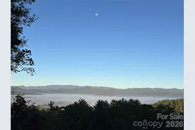 258 Deer Run, Hendersonville, NC 28739 - Photo 18