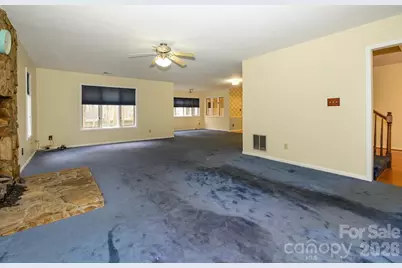 7600 Wallace Lane, Charlotte, NC 28212 - Photo 6