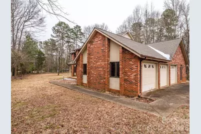 7600 Wallace Lane, Charlotte, NC 28212 - Photo 32