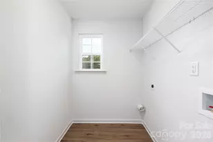 537 Dawn Cir, Charlotte, NC 28213 - Photo 18