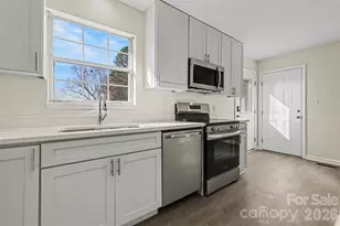 1901 Waverly Dr, Monroe, NC 28112 - Photo 10